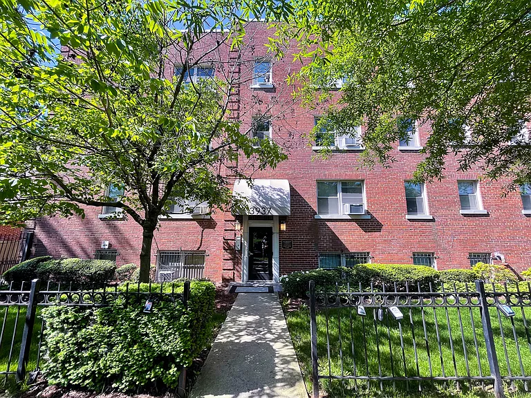 3937 S St SE #308 — Photo 12