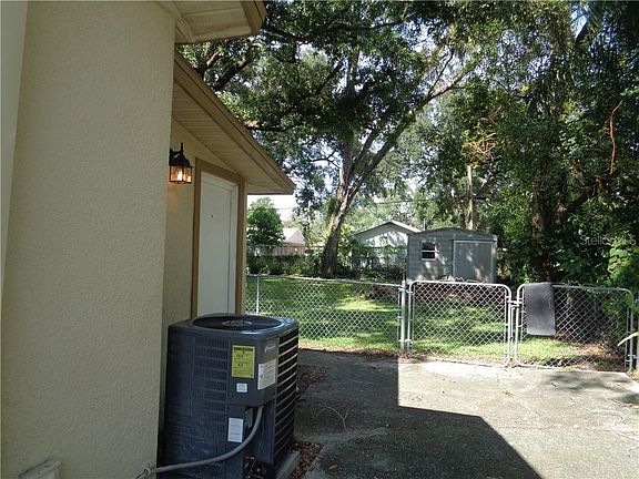 5th image of 709 W Virginia Ave