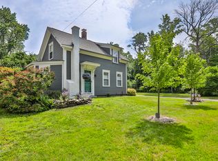 40 Maple St, West Newbury, MA 01985
