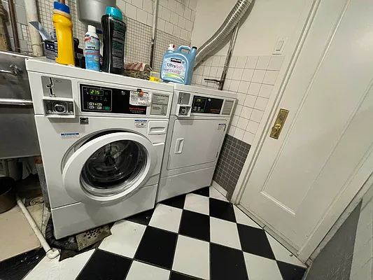 Rented by Mega Homes Realty INC | media 19