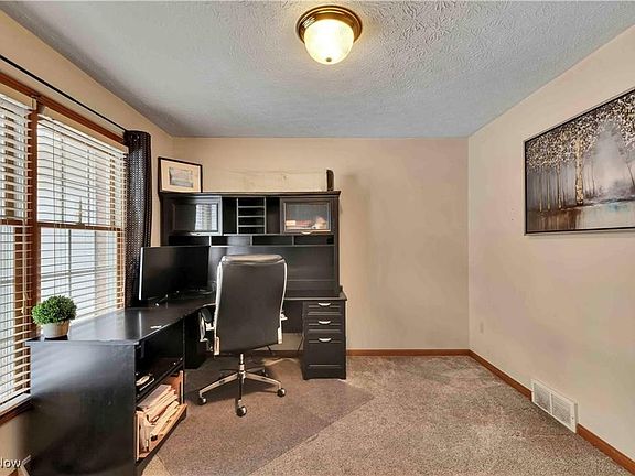 3rd image of 111 Charles Ave