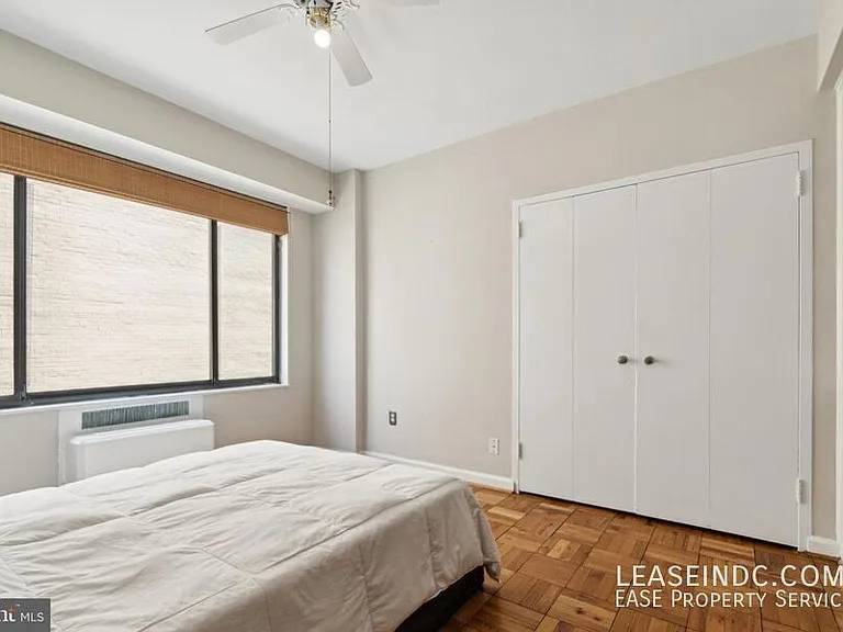 1 Scott Cir #502 — Photo 8