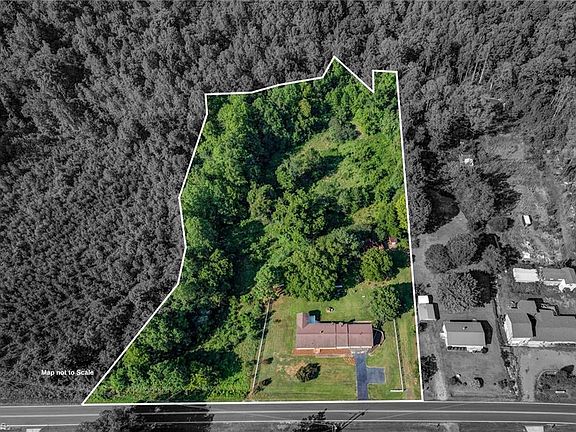 3rd image of 2036 Camp Springs Rd