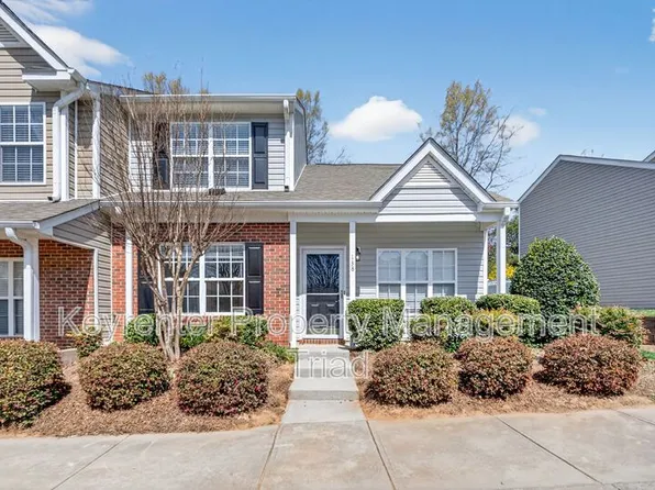 138 Tannenbaum Cir, Greensboro, NC 27410