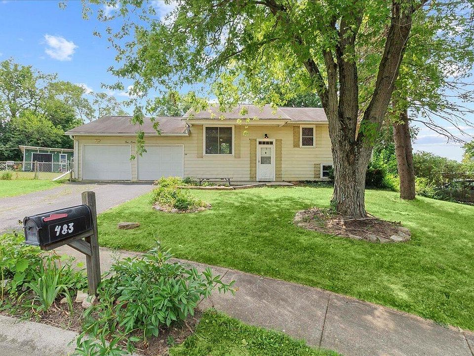 1st image of 483 Lewis Ct