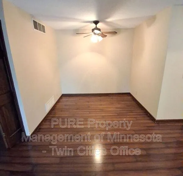 5231 Balmoral Ln — Photo 13