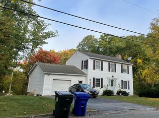 538 Oak St, Manchester, NH 03104