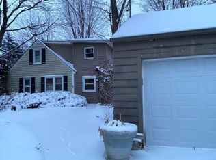 1414 E Geneva Rd, Wheaton, IL 60187