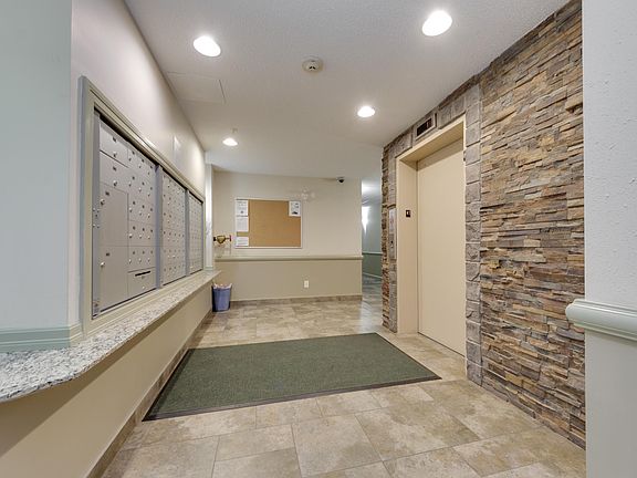 4th image of 271 Charlotte Way #210