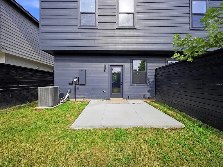7818 Hanfro Ln #D — Photo 42
