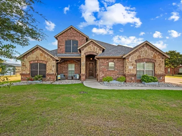 825 Broadhead Rd, Waxahachie, TX 75165