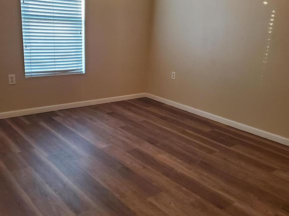 3rd image of 5051 Playpen Dr #5-1