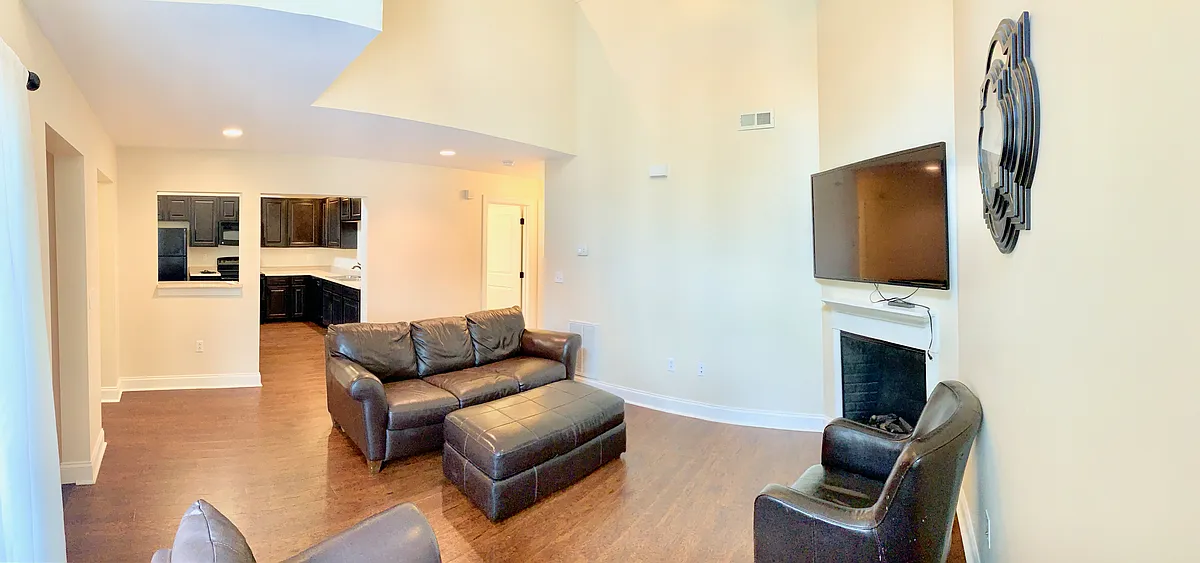 Building Photo - 303 Treyson Ln