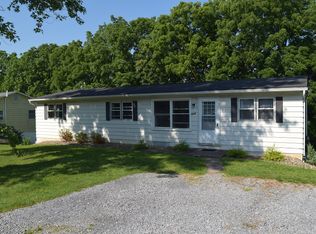 524 1st Ave #2, Lemont, PA 16851