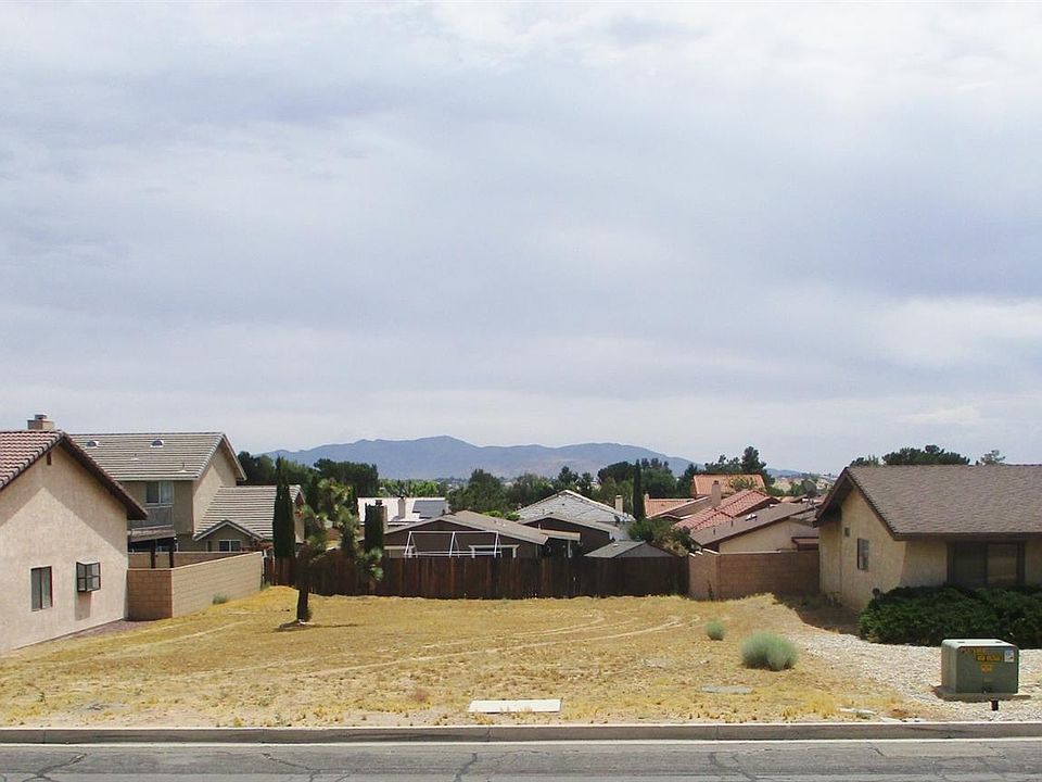 1st image of 13135 Autumn Leaves Ave