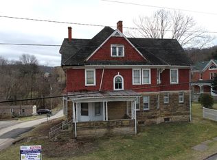 157 Church St, West Union, WV 26456