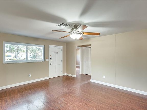 3rd image of 1938 Barbara Ave
