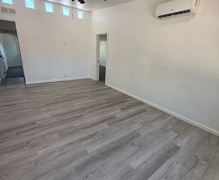 7231 E Irvington Rd — Photo 3