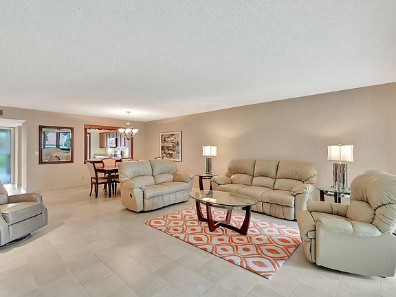 5th image of 5659 Fairway Park Drive #201