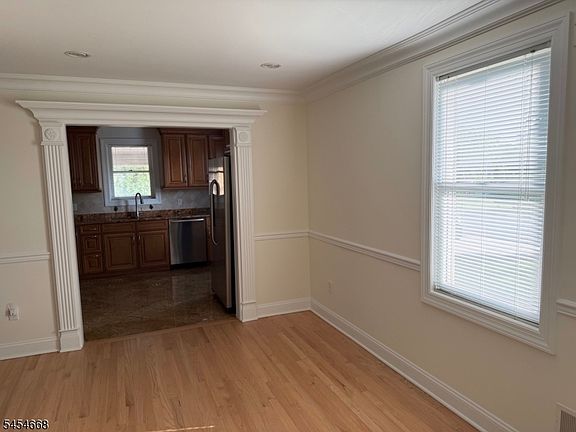 4th image of 1717 W Camplain Rd