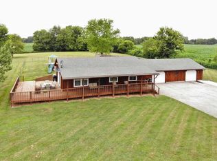 6645 Fields Dr, Moro, IL 62067