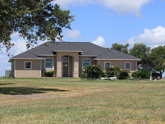 2nd image of 832A County Road 478