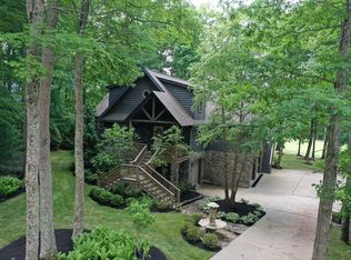 192 Saint Elizabeth Ln, Daniels, WV 25832