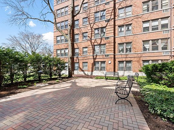 3rd image of 1585 Ridge Ave APT 705