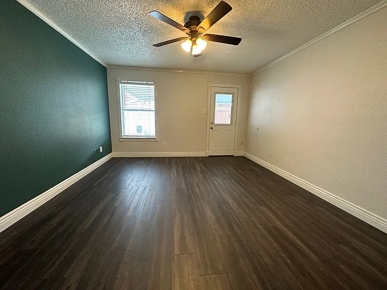 5900 Aloe Ct — Photo 17