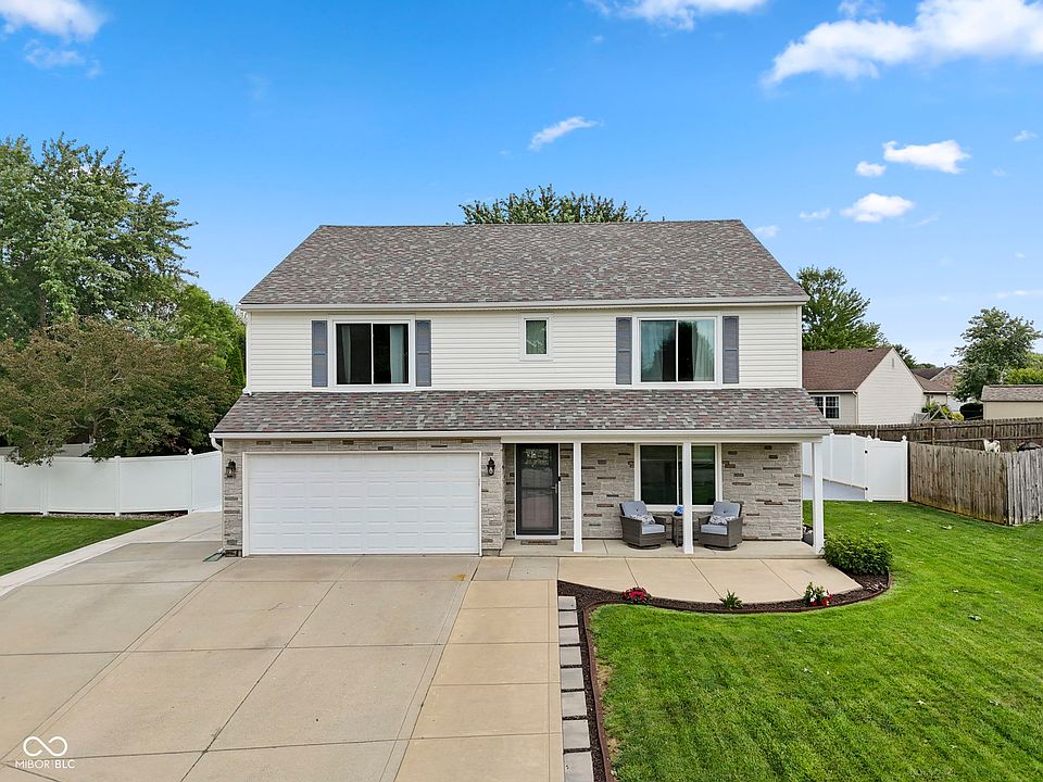 1st image of 435 Lake Shore Ct