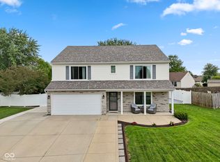 435 Lake Shore Ct, Franklin, IN 46131