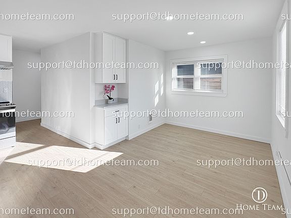 2nd image of 9237 36th Ave S