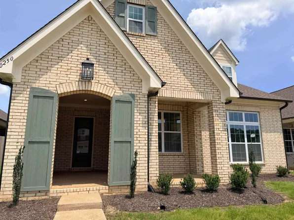 10250 Louanne Dr, Collierville, TN 38017