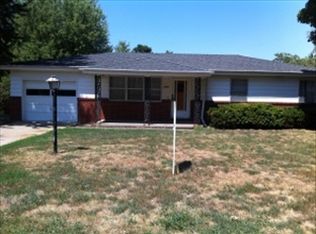 2301 Hendrix Hgts St, Saint Joseph, MO 64503