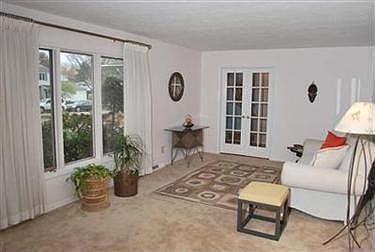 3rd image of 4971 Delevan Dr
