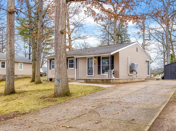 427 Poplar St, Brooklyn, MI 49230