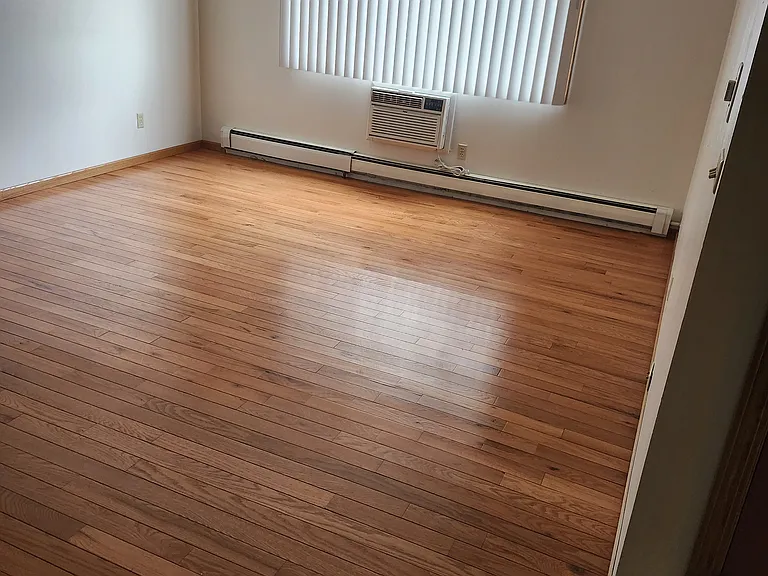 760 W Wisconsin Ave — Photo 4