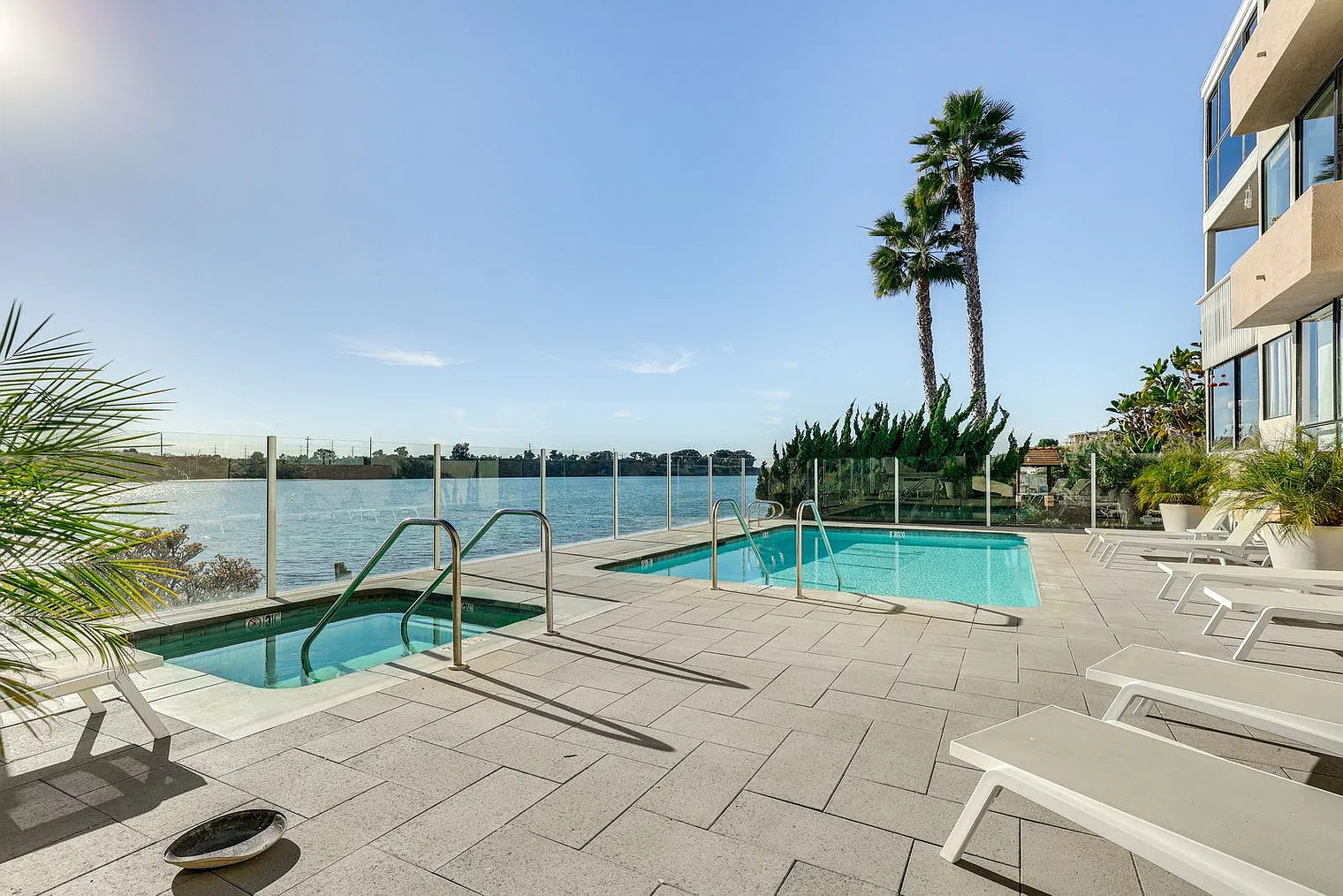 3 bed, 2.0 bath, 1463 sqft, $5,315 — Photo 4