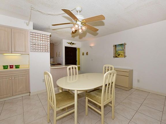3rd image of 1560 NE 12th Ter APT D10