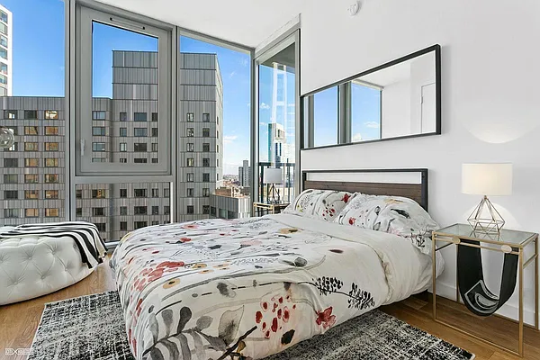 Rented by EXR | media 6