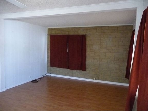 2nd image of 10546 Jardine Ave