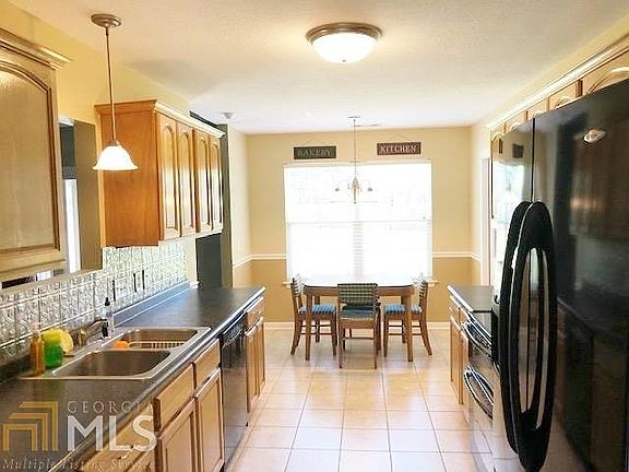 3rd image of 105 Westway Ct