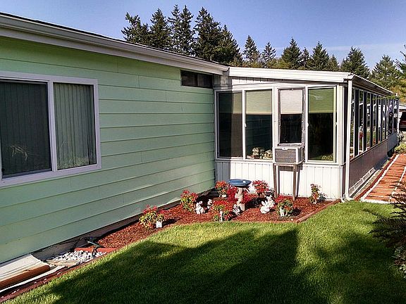 5th image of 2208 Alonda Ln NE