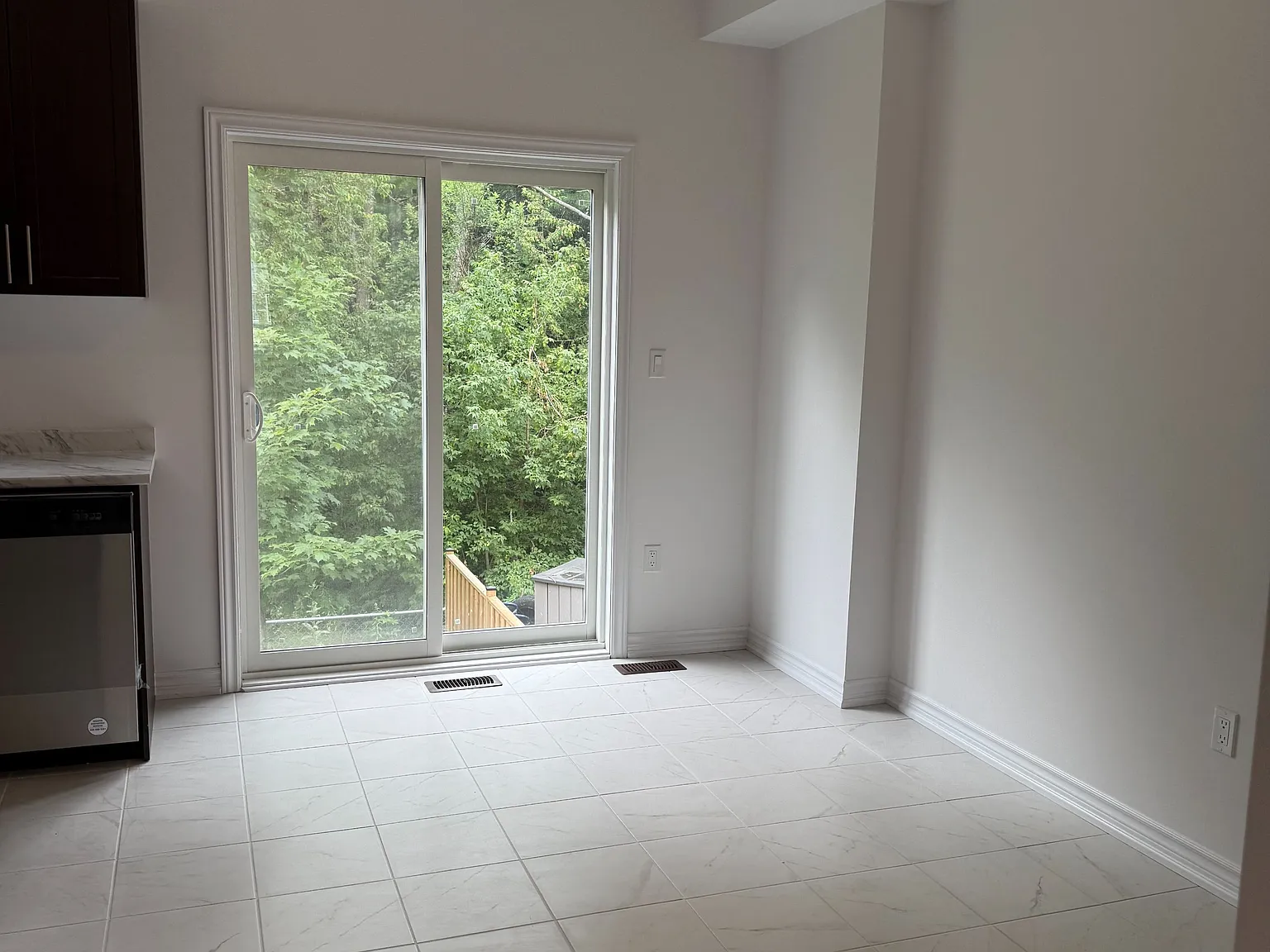 4 bed, $2,750 — Photo 4