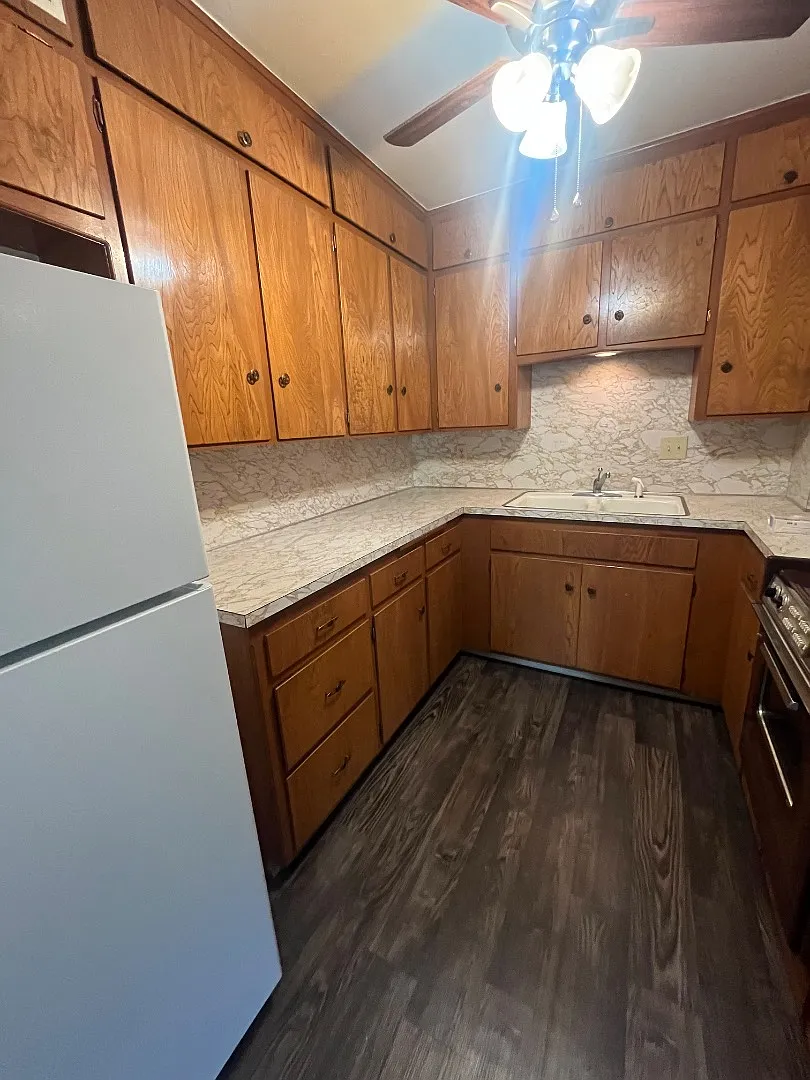 Unit Photo - 9208 Ohio St #3