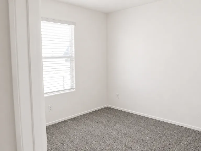 6185 Lily Garden St — Photo 21