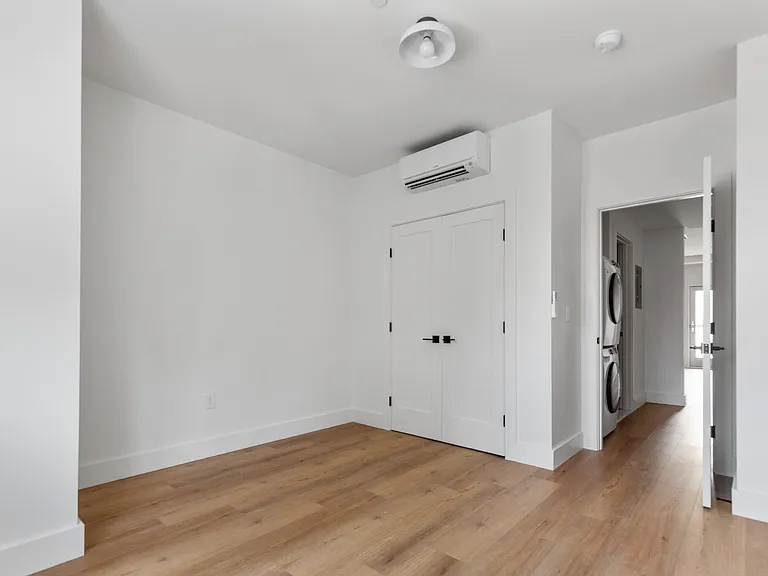 113 Ives Street — Photo 120