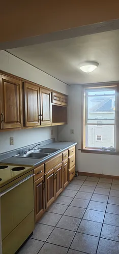 346 Brown St Photo 1