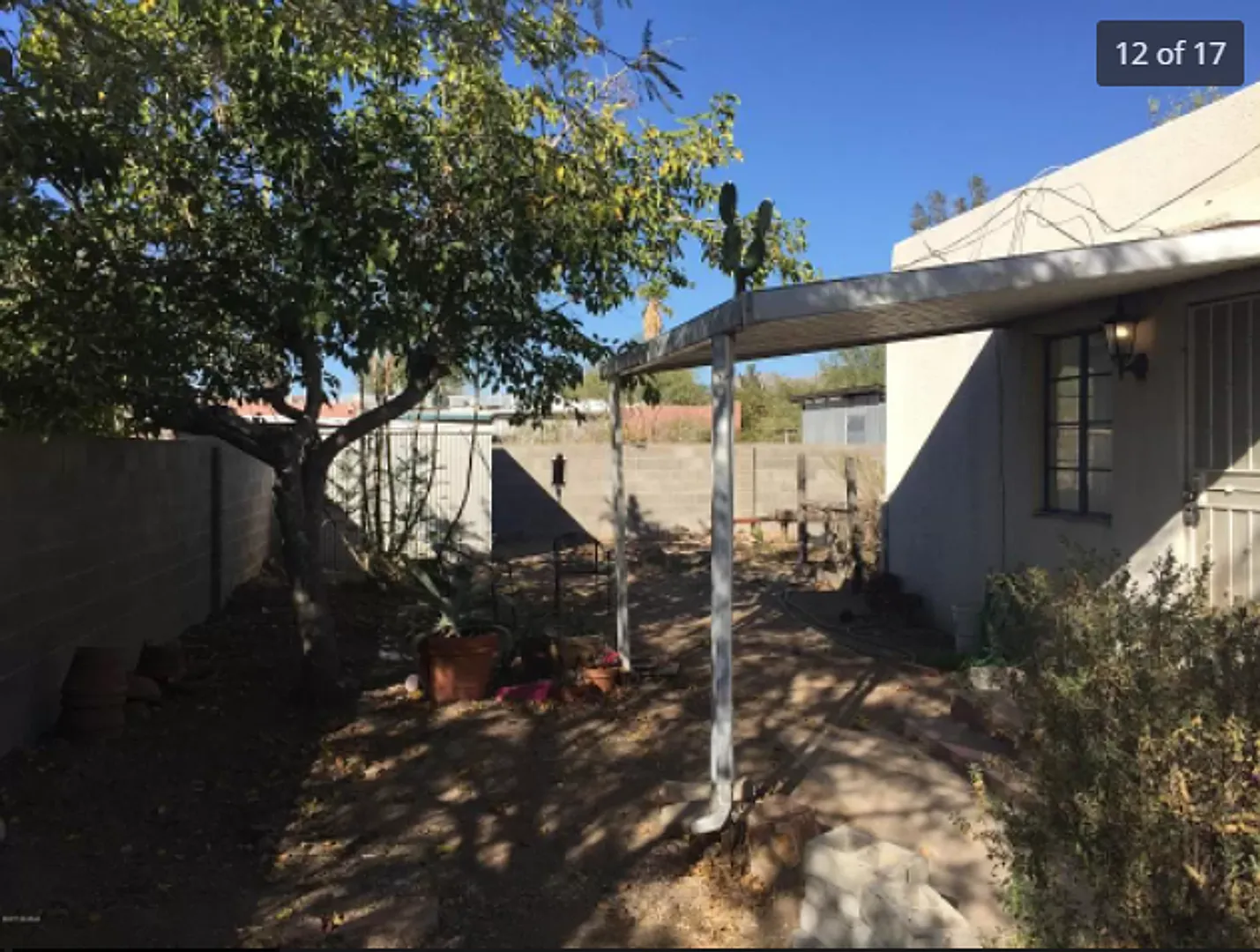 2 Bed / 1 Bath Home — Photo 2