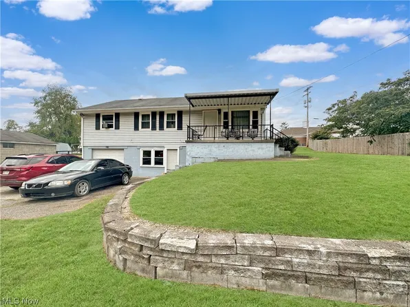 1205 Sutlers Aly, New Cumberland, WV 26047